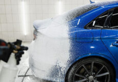 تاثیرات شامپو کارواش بر حفظ رنگ خودرو